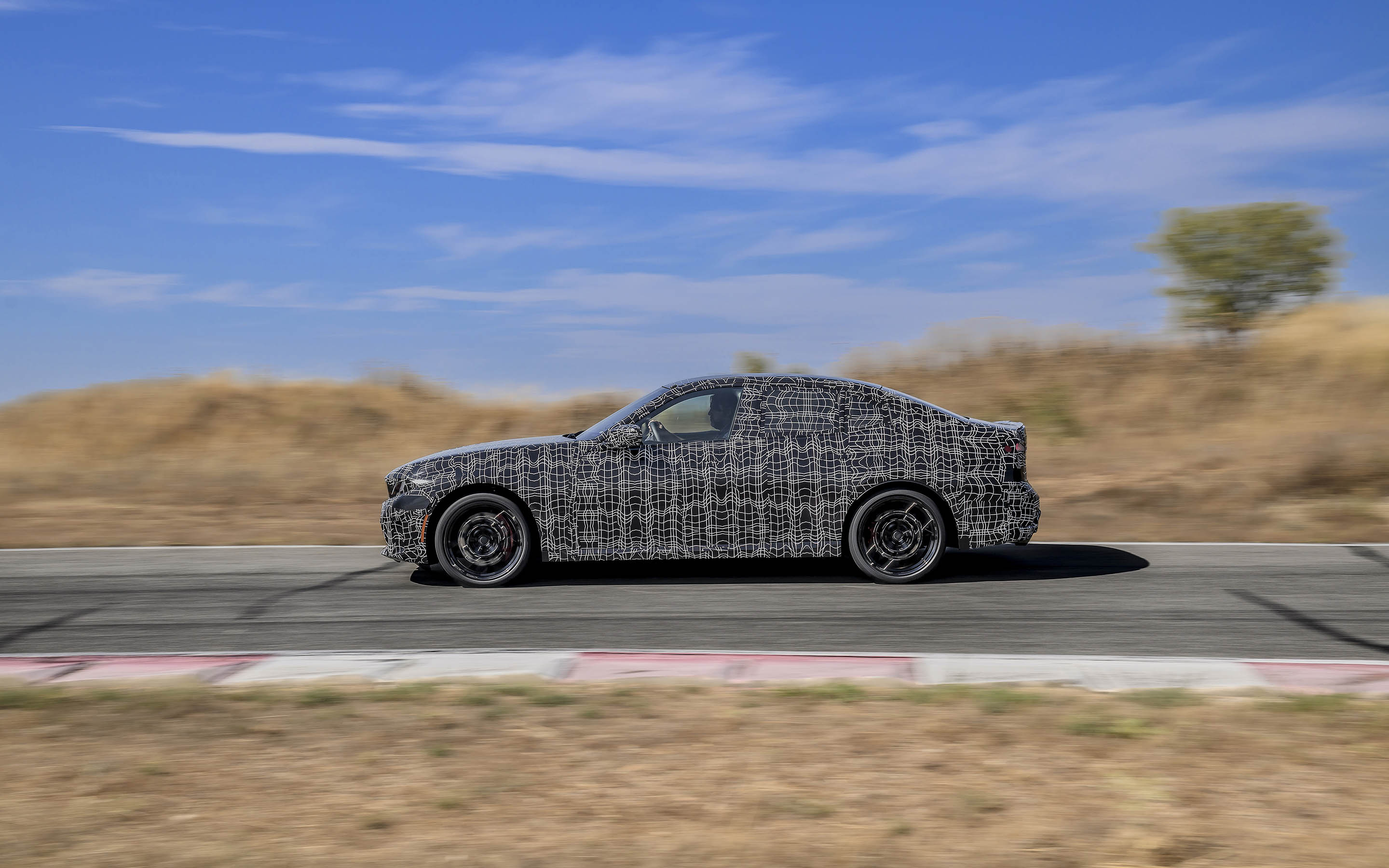 Фото:  BMW