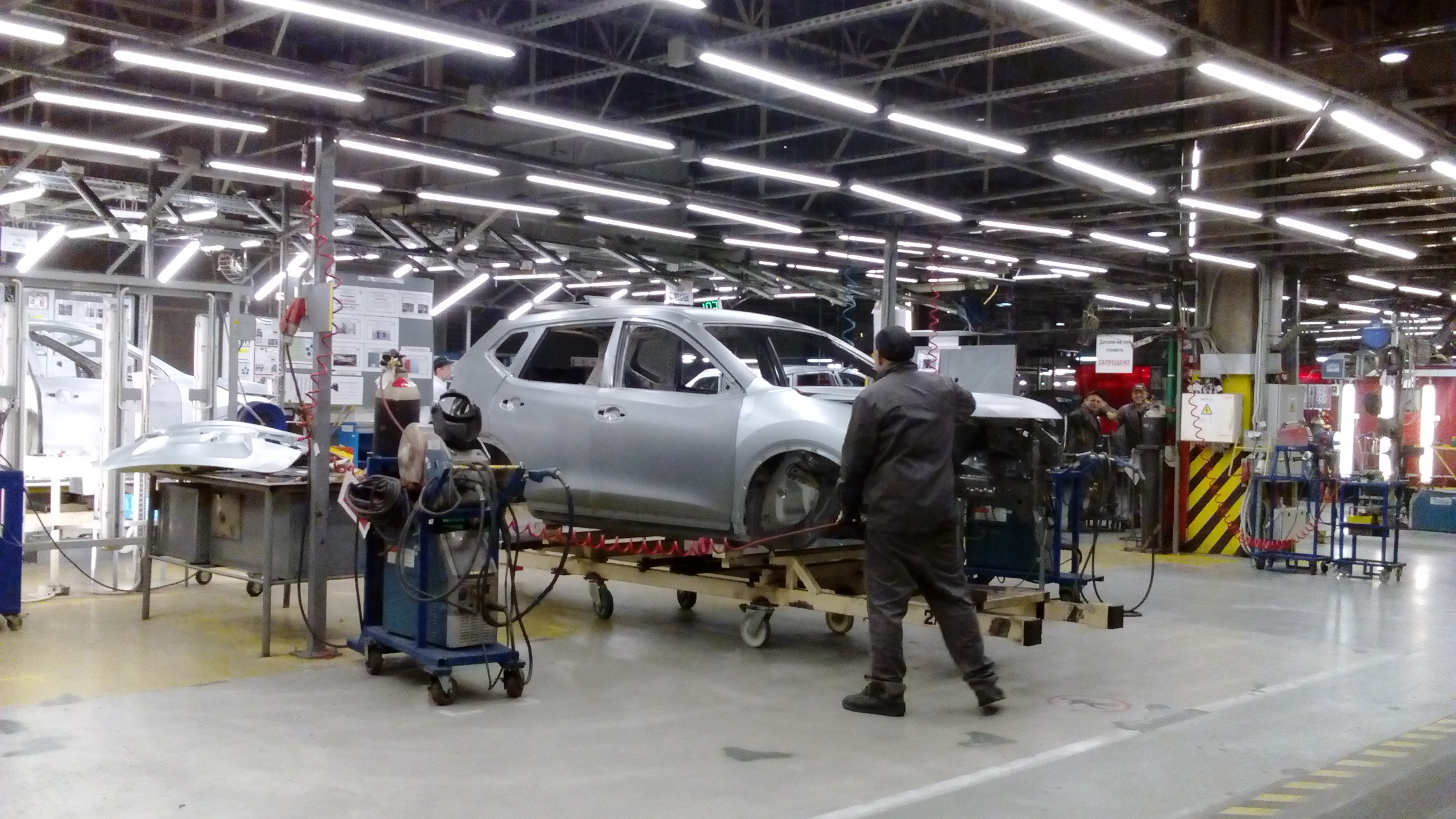 Автомобильное производство на петербургской площадке Nissan