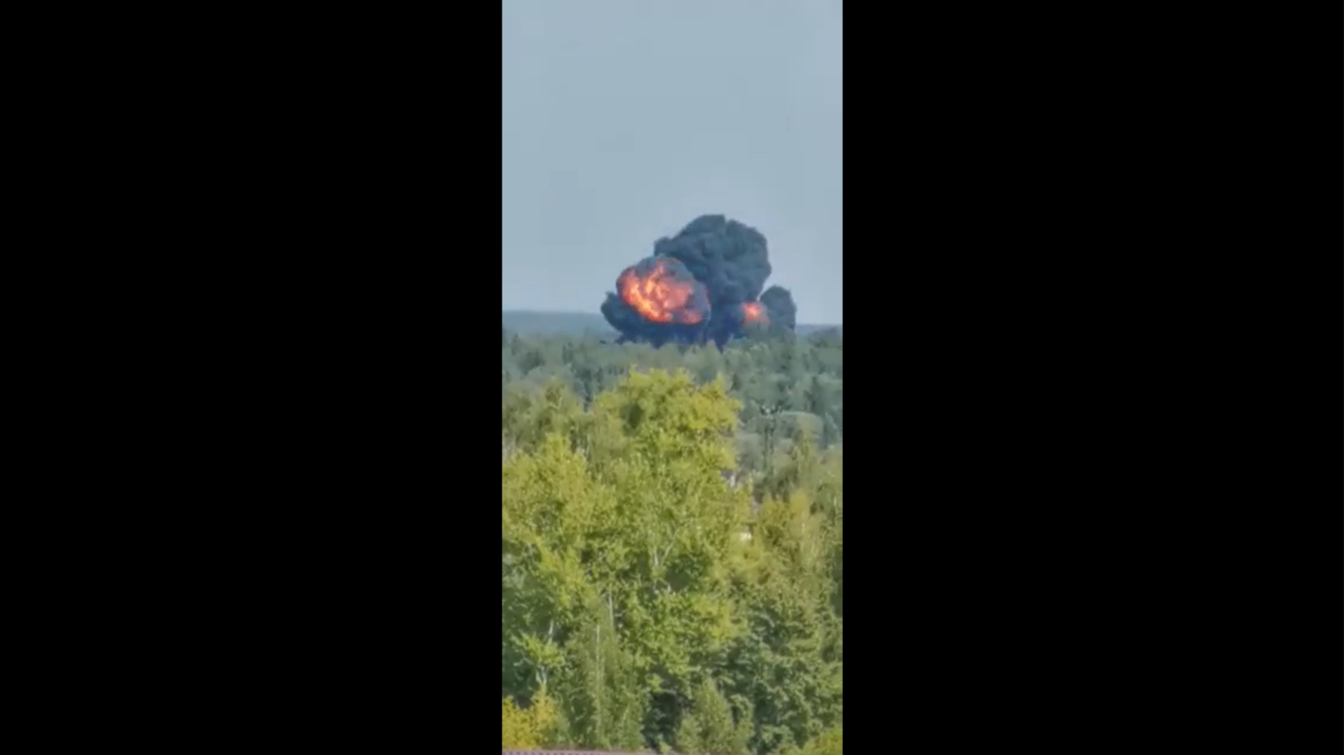 В ОАК сообщили о приостановке полетов схожего с упавшим Ил-112В самолета