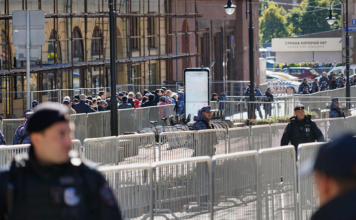 В Москве началась церемония прощания с Михаилом Горбачевым"/>













