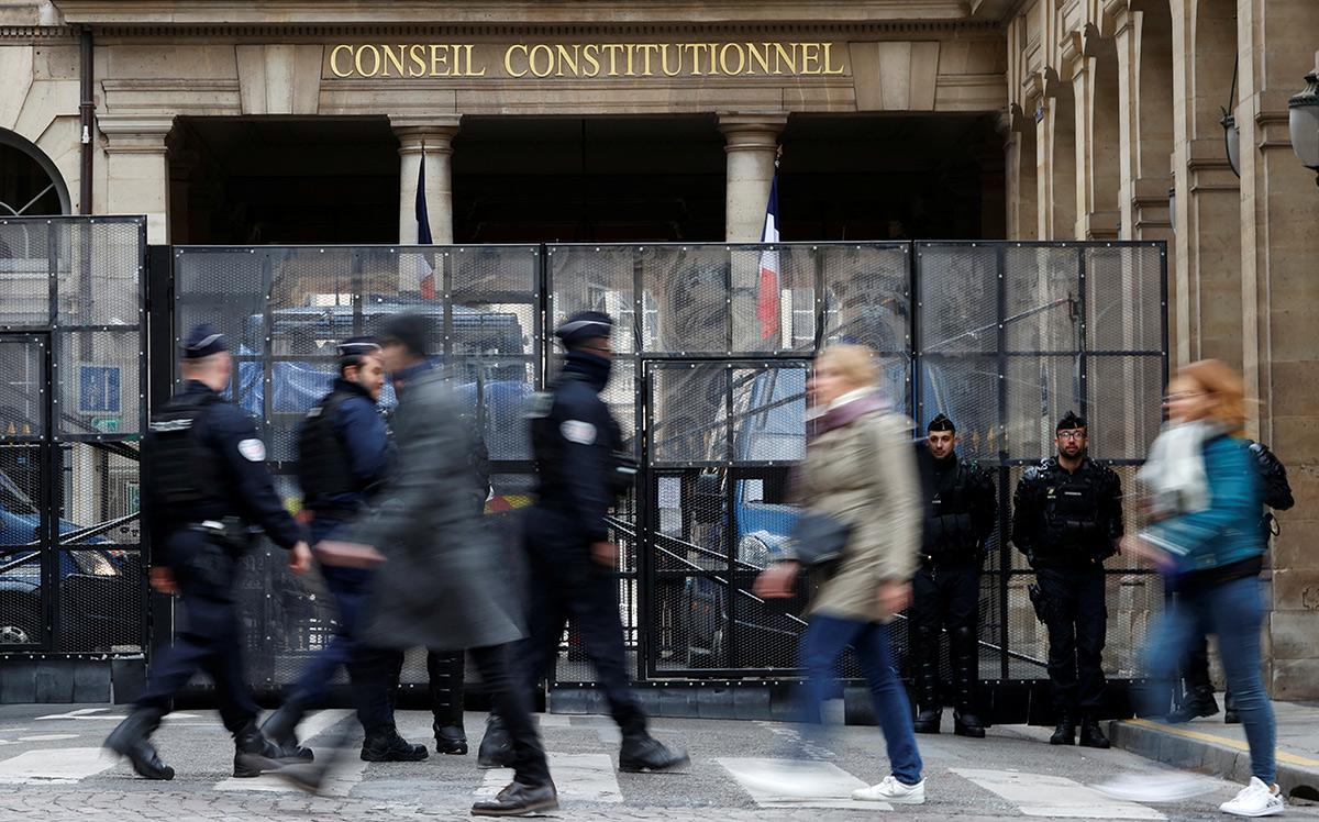 Конституционный совет Франции признал законной пенсионную реформу