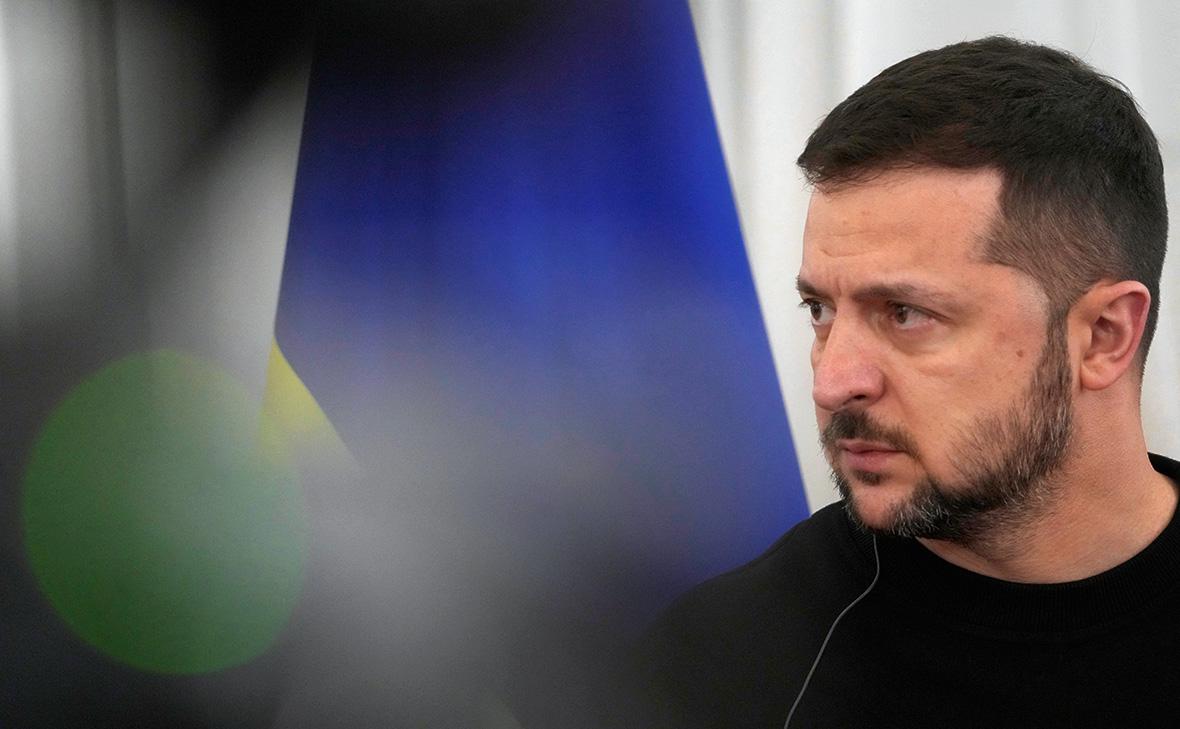 Зеленский признал, что Украина устала от конфликта"/>













