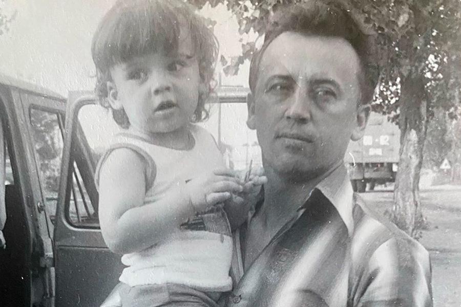 Максим Галкин в детстве с отцом
