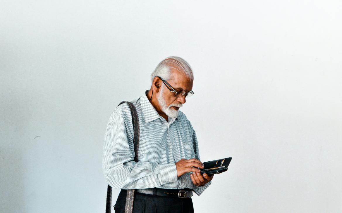Новый старт в 60+: истории людей, которые выбрали не покой, а перемены