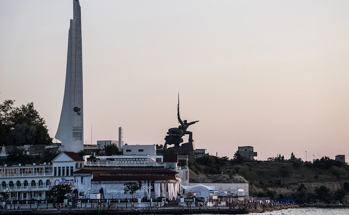 Alexander Aksakov / Getty Images