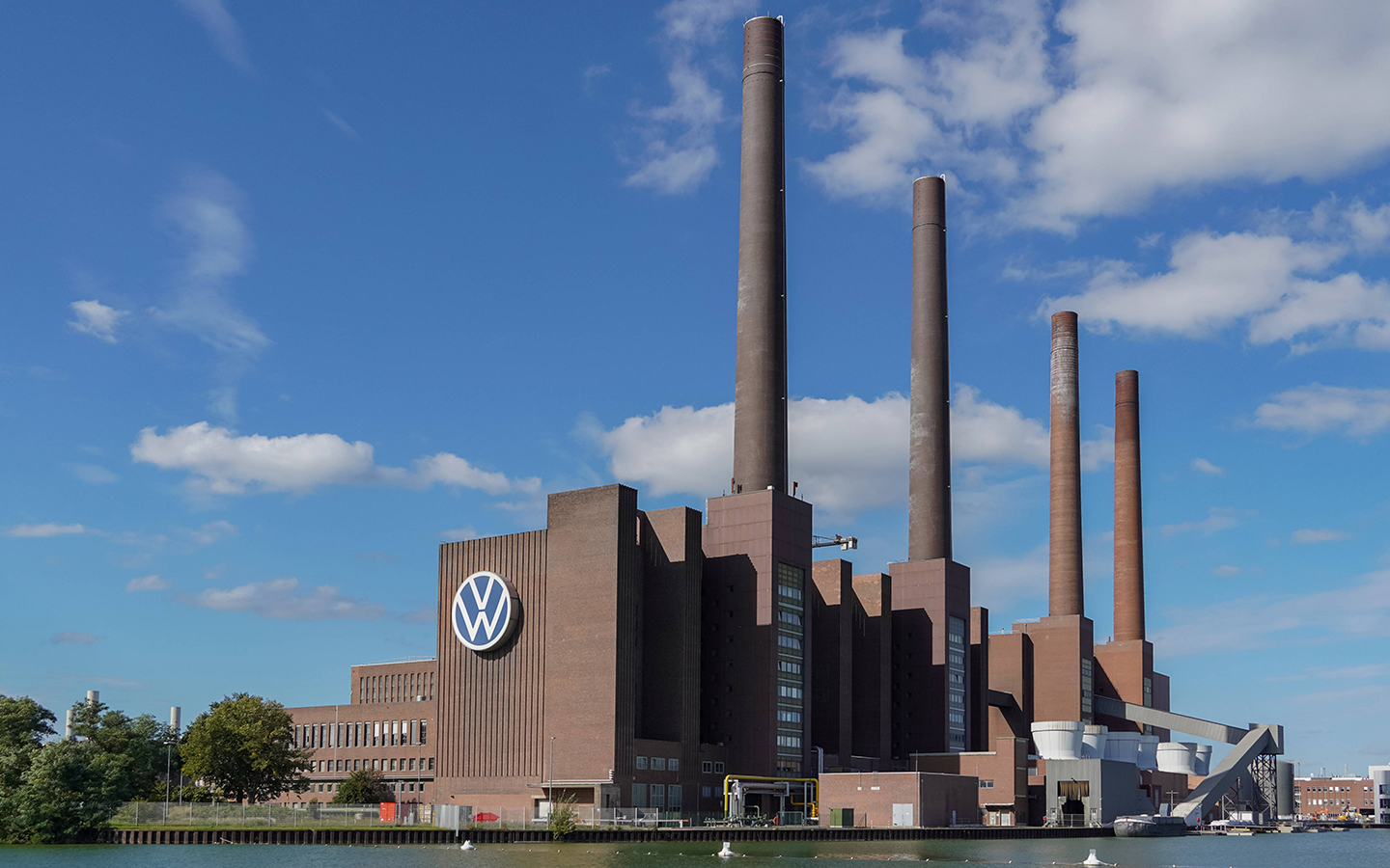 Завод Volkswagen в Вольфсбурге