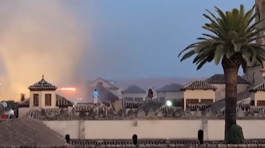 Последствия пожара в Кордовской соборной мечети. Видео