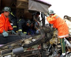 Число жертв железнодорожной аварии в КНР достигло 19