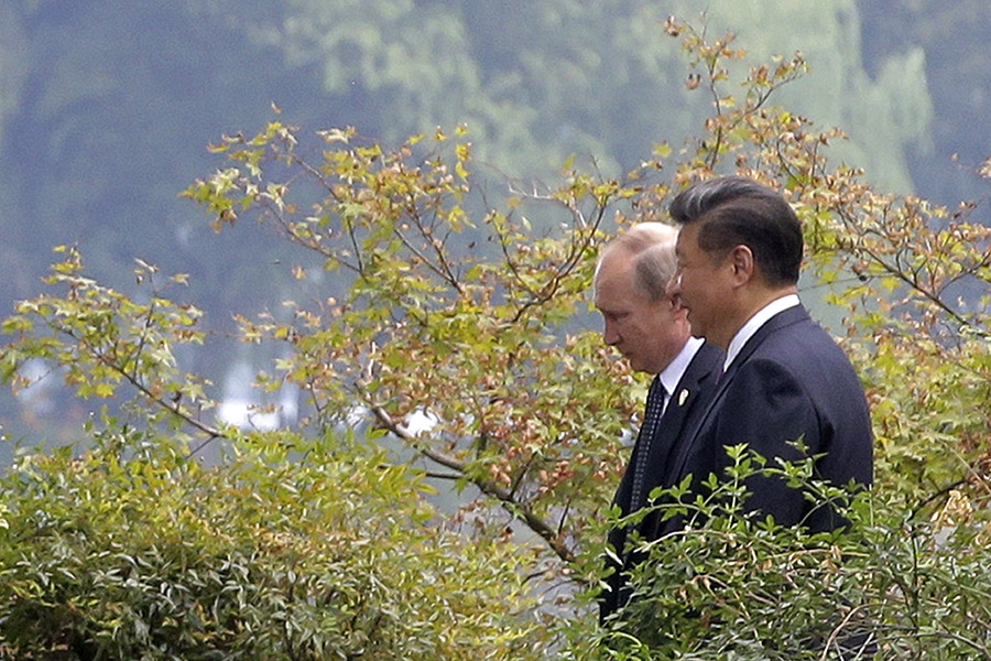 В сентябре 2016 года Владимир Путин привез председателю КНР Си Цзиньпину в подарок коробку российского мороженого