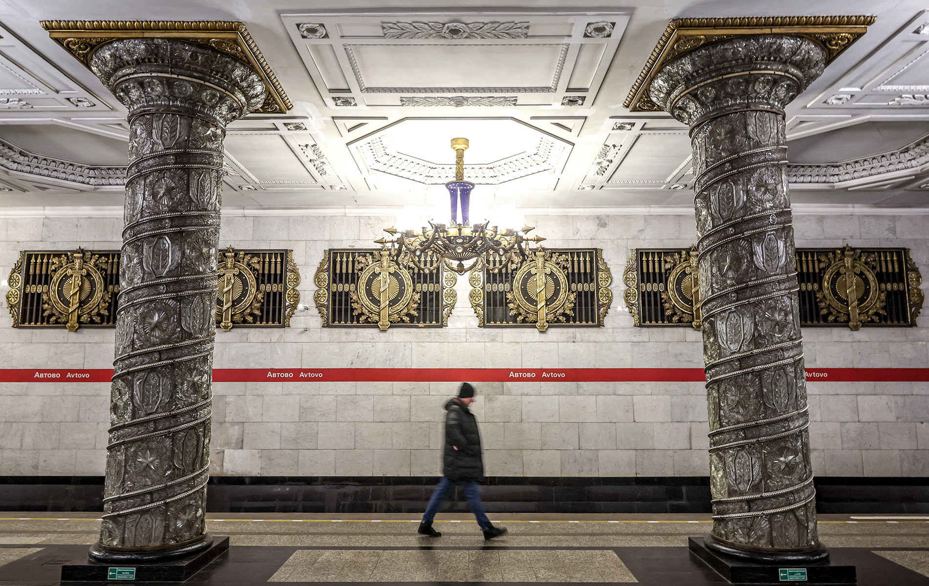 Автово» вызывает восторг». В метро Санкт-Петербурга ответили Илону Маску |  РБК Life