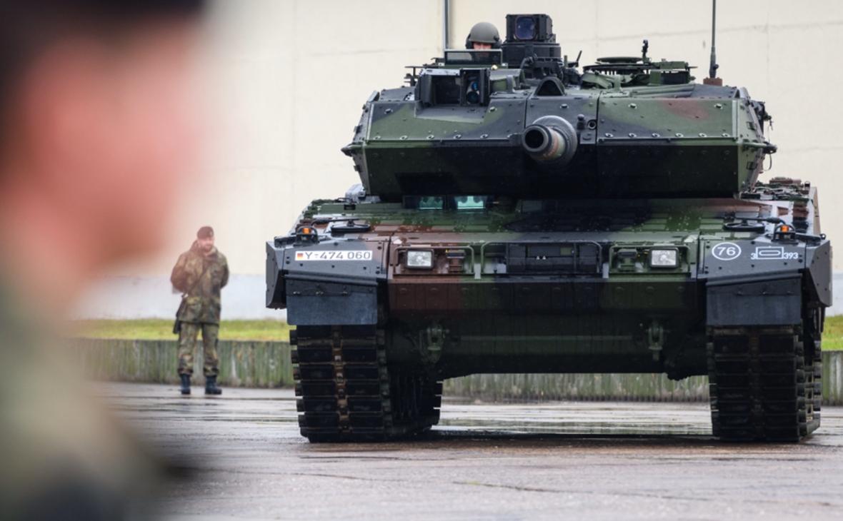 Посол России назвал опасным решение Германии передать Киеву танки Leopard