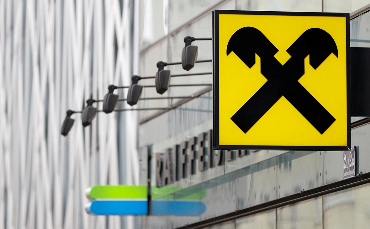 Leonhard Foeger / Reuters