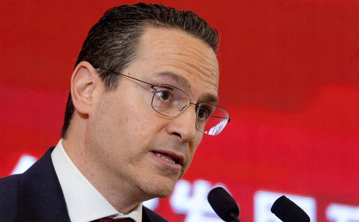 Thomas Peter / File Photo / Reuters