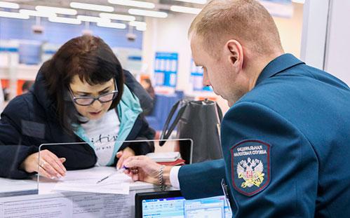 Налоговики начали проверки скрытых доходов неработающих