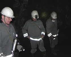 Обрушившаяся шахта завалила горняков в Кемеровской области