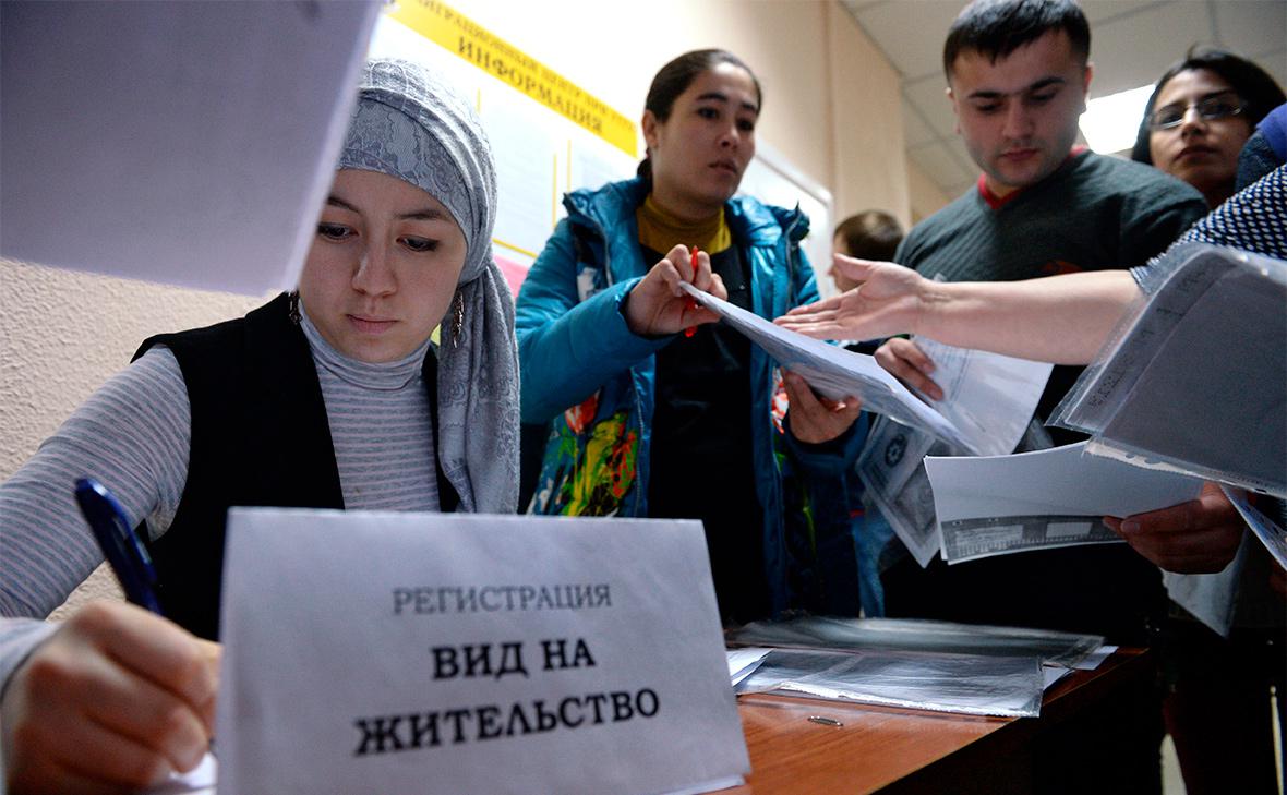 В Госдуме предложили упростить выдачу ВНЖ имеющим прямых предков в России —  РБК