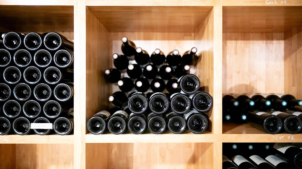 На аукционе в Париже выставят коллекцию вин экс-владельца Château d'Yquem