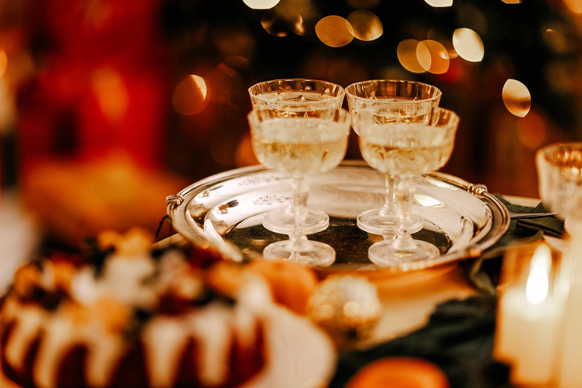 Шампанское и другие пузыри: как выбрать игристое на Новый год