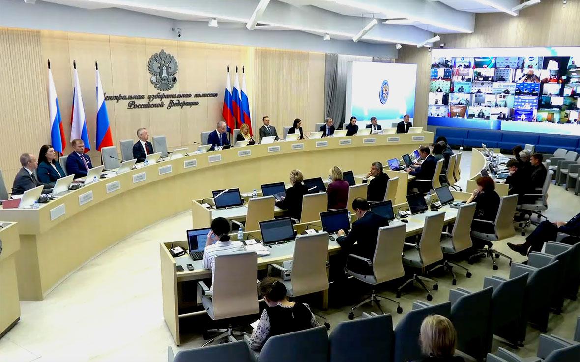 Лавров, Собянин, Поддубный и Львова-Белова отказались от мандатов