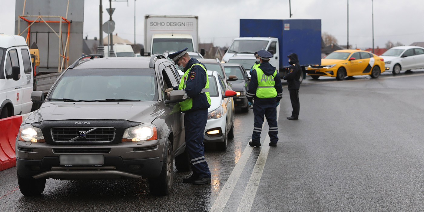 В Москве отменили более 1 тысячи штрафов за езду без пропуска :: Autonews