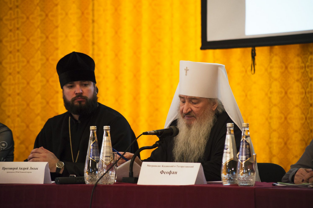 Митрополит Феофан выступил за преподавание основ православной культуры