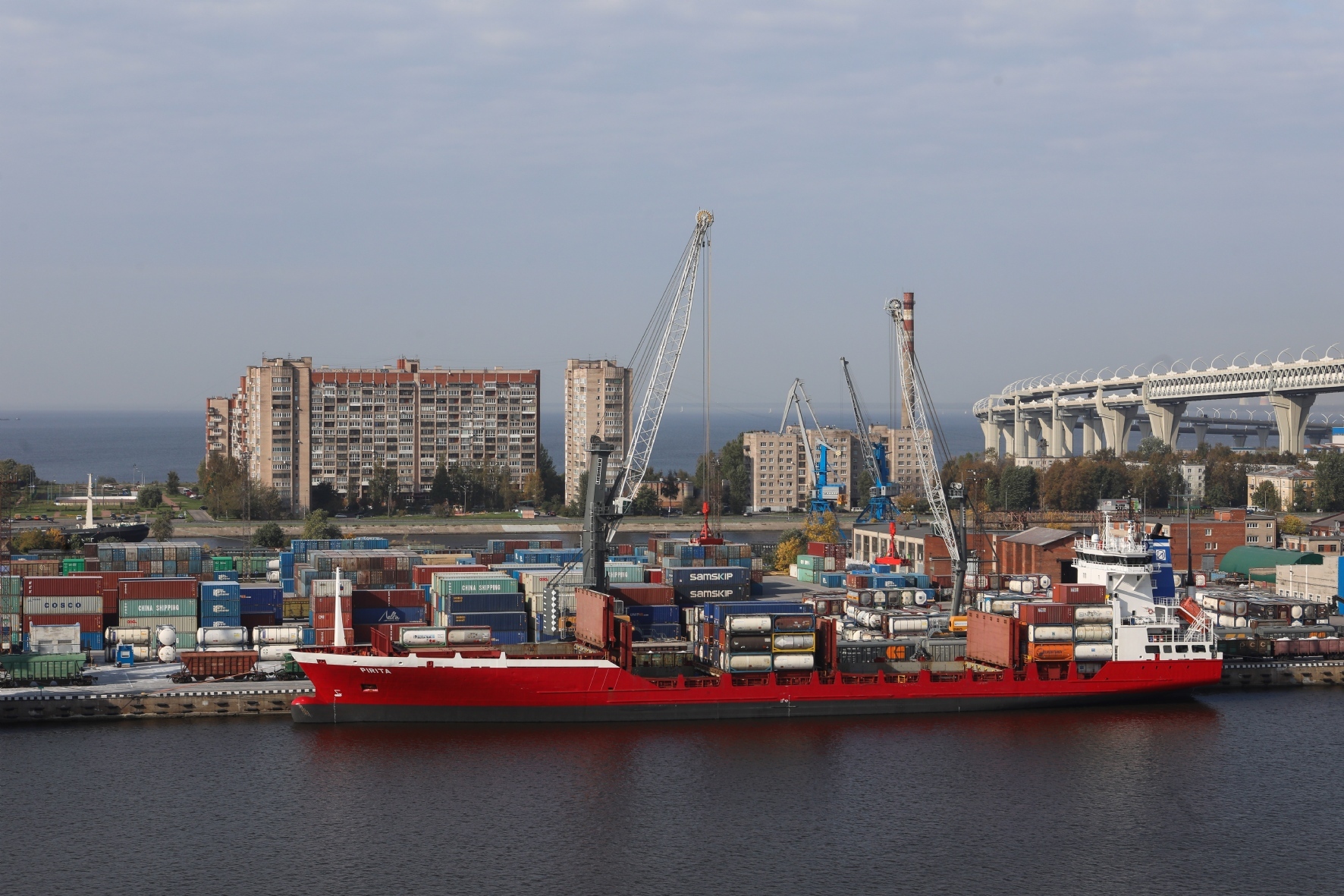 Бум новых линий: перевозчики усиливают маршруты из Китая в Петербург — РБК