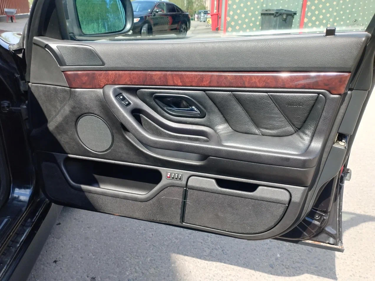 BMW 728i