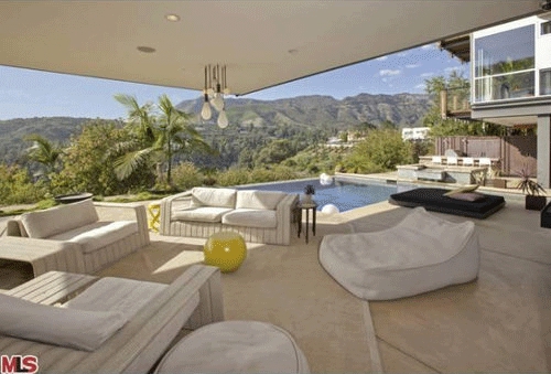 Как выглядит дом Эштона Катчера на Голливудских холмах