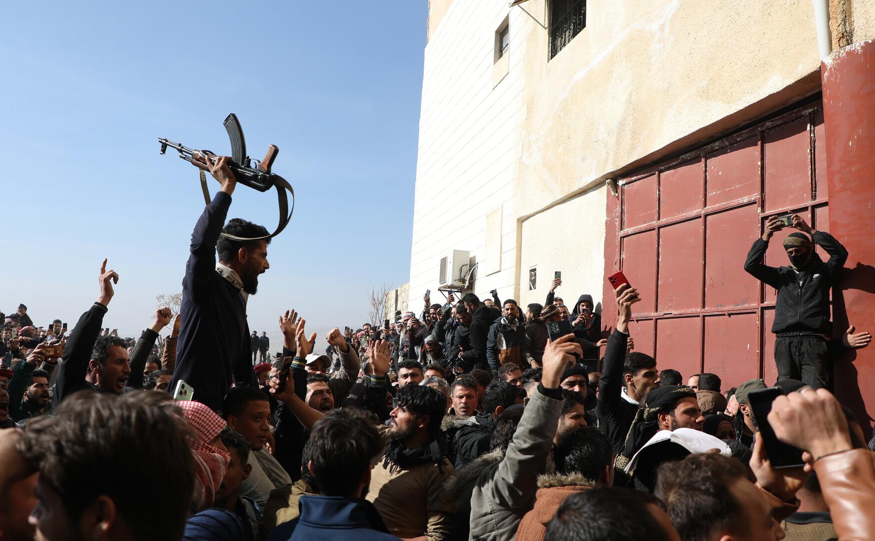 Фото: Ali Haj Suleiman / Getty Images