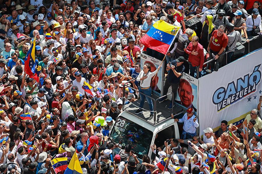 Мария Корина Мачадо&nbsp;во время акции протеста &laquo;Gran Protesta Mundial por la Verdad&raquo;,&nbsp;Каракас, Венесуэла,&nbsp;17 августа 2024 года