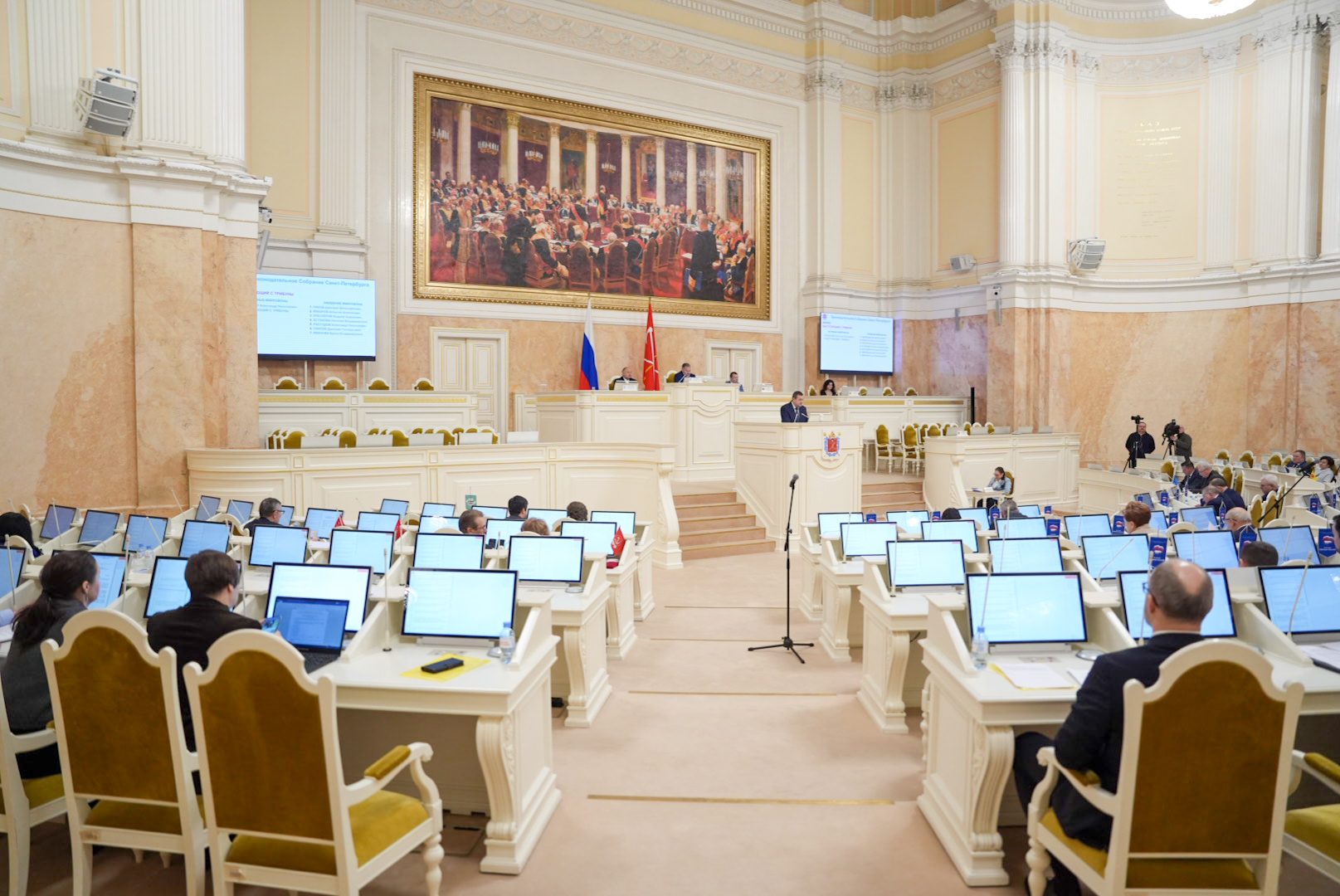 Фото: Законодательное собрание Санкт-Петербурга