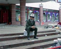 Новая власть не стала вводить в Бишкеке комендантский час
