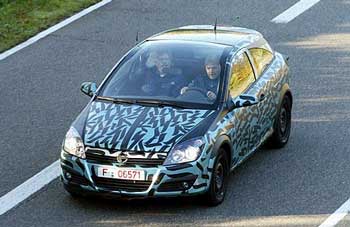 Opel Astra получит стеклянную крышу?