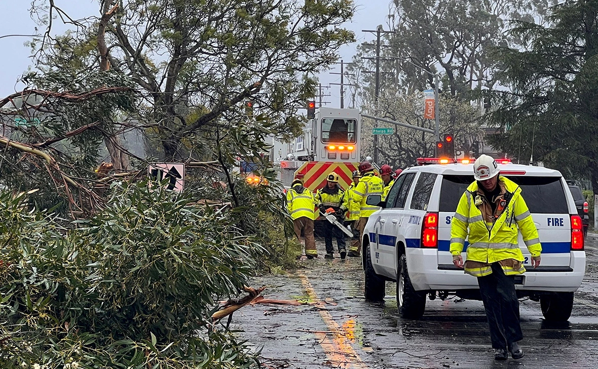 Scott Safechuck / Santa Barbara County Fire / Reuters