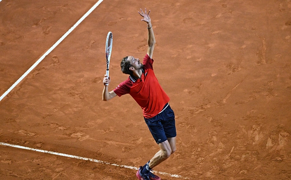 Mike Hewitt / Getty Images