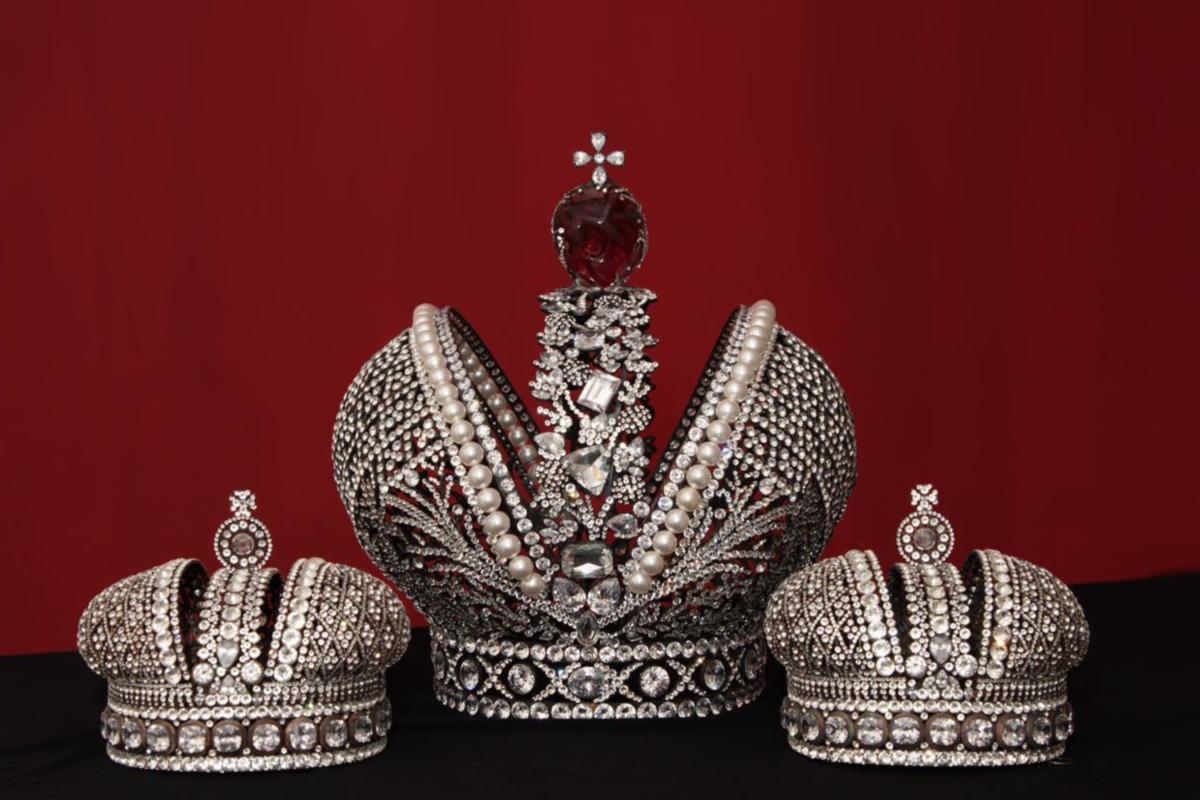 Короны, сделанные Caviar Jewellery для фильма «Матильда»