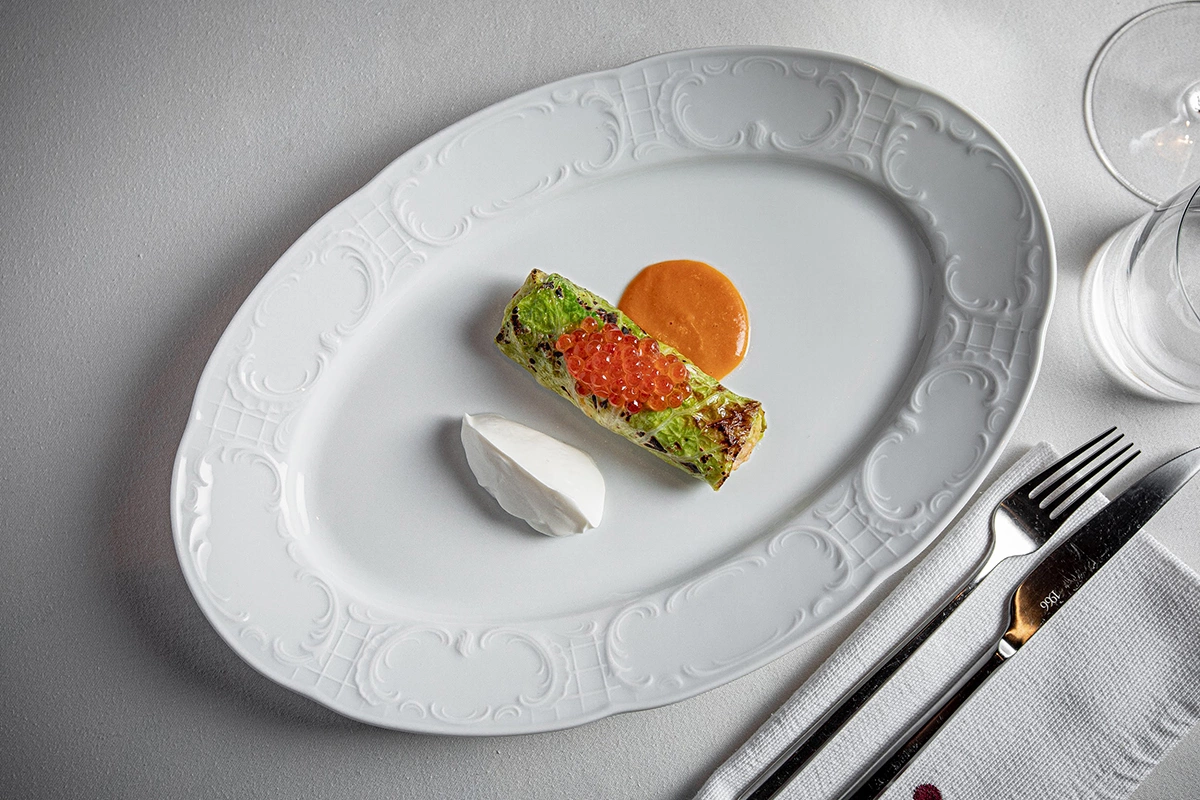 Голубец с креветкой и соусом «Биск»