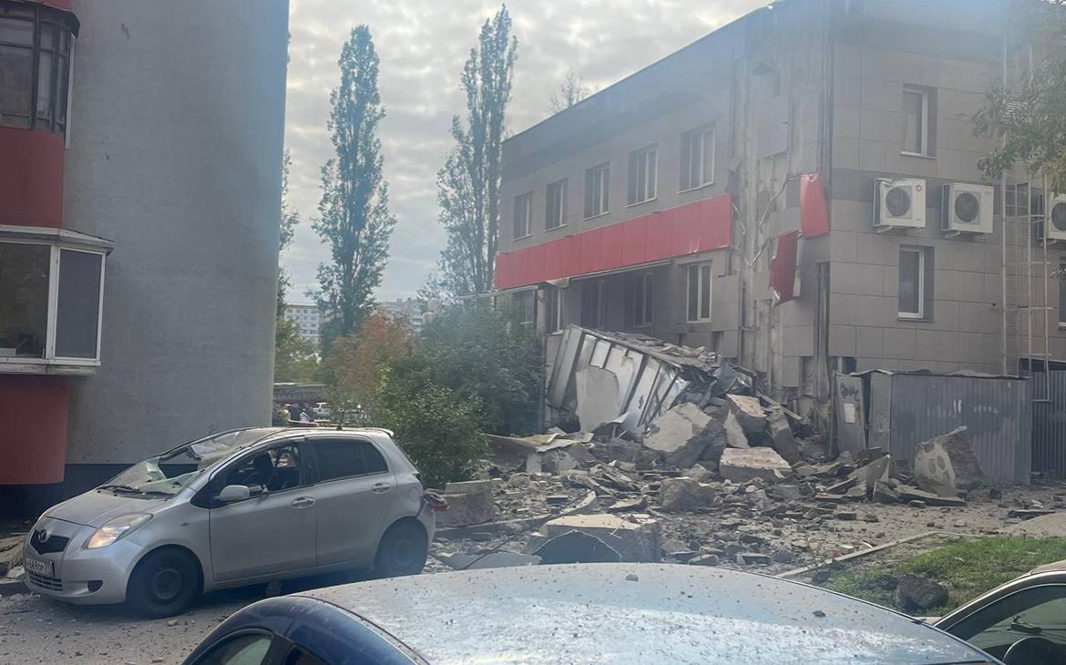 В Белгороде после обстрела ВСУ получила повреждения многоэтажка