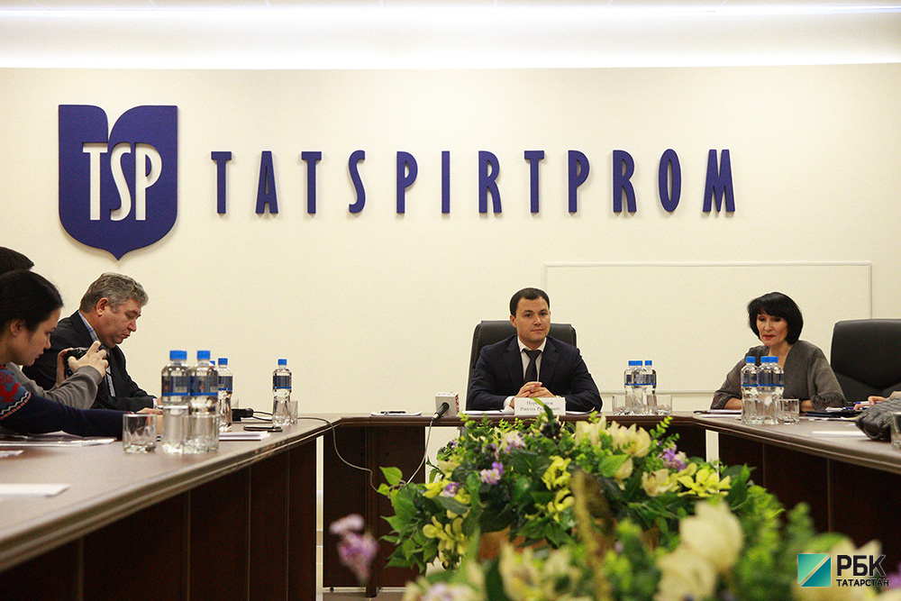 "Татспиртпром" продолжает выкупать акции "Татфондбанка" 