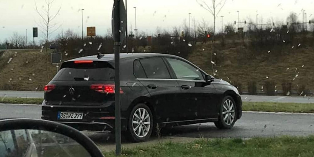 Новый Volkswagen Golf заметили без камуфляжа
