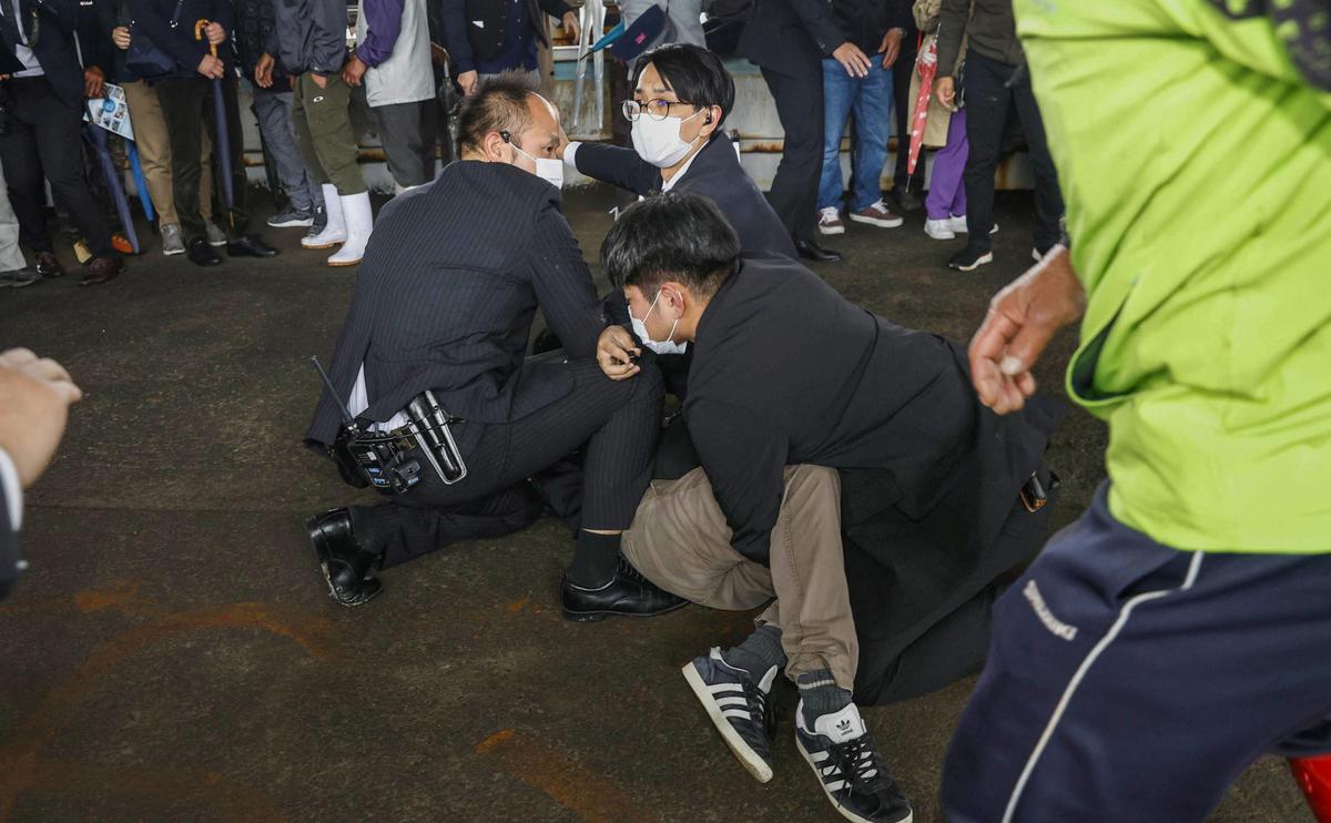 В Японии раздался взрыв после выступления премьер-министра Кисиды