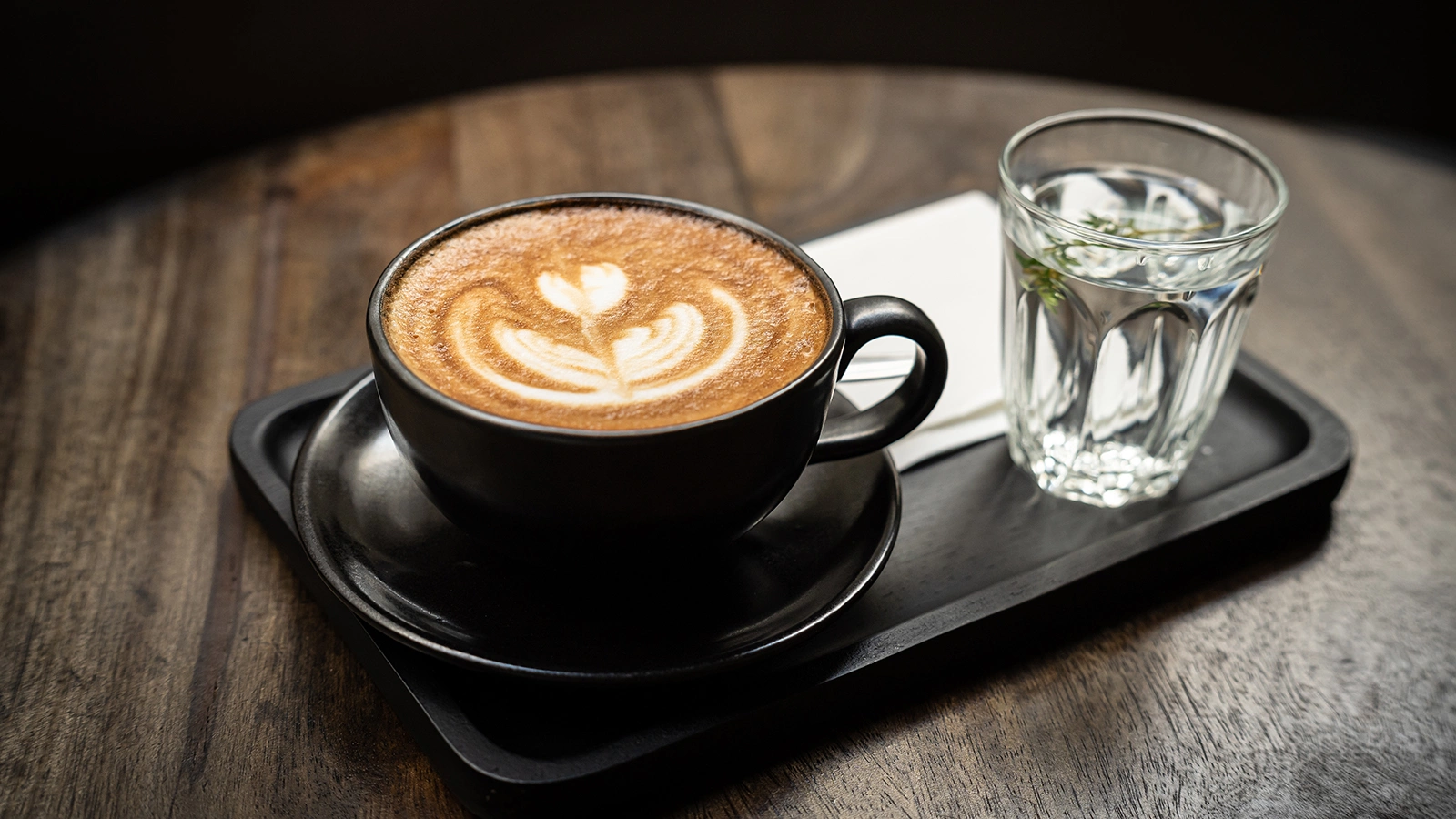 <p>Новый кофейный купаж, созданный нейросетью, получил название&nbsp;AI-conic</p>