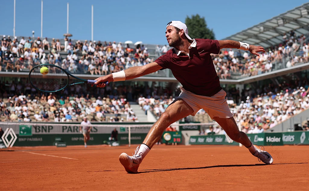 Julian Finney / Getty Images
