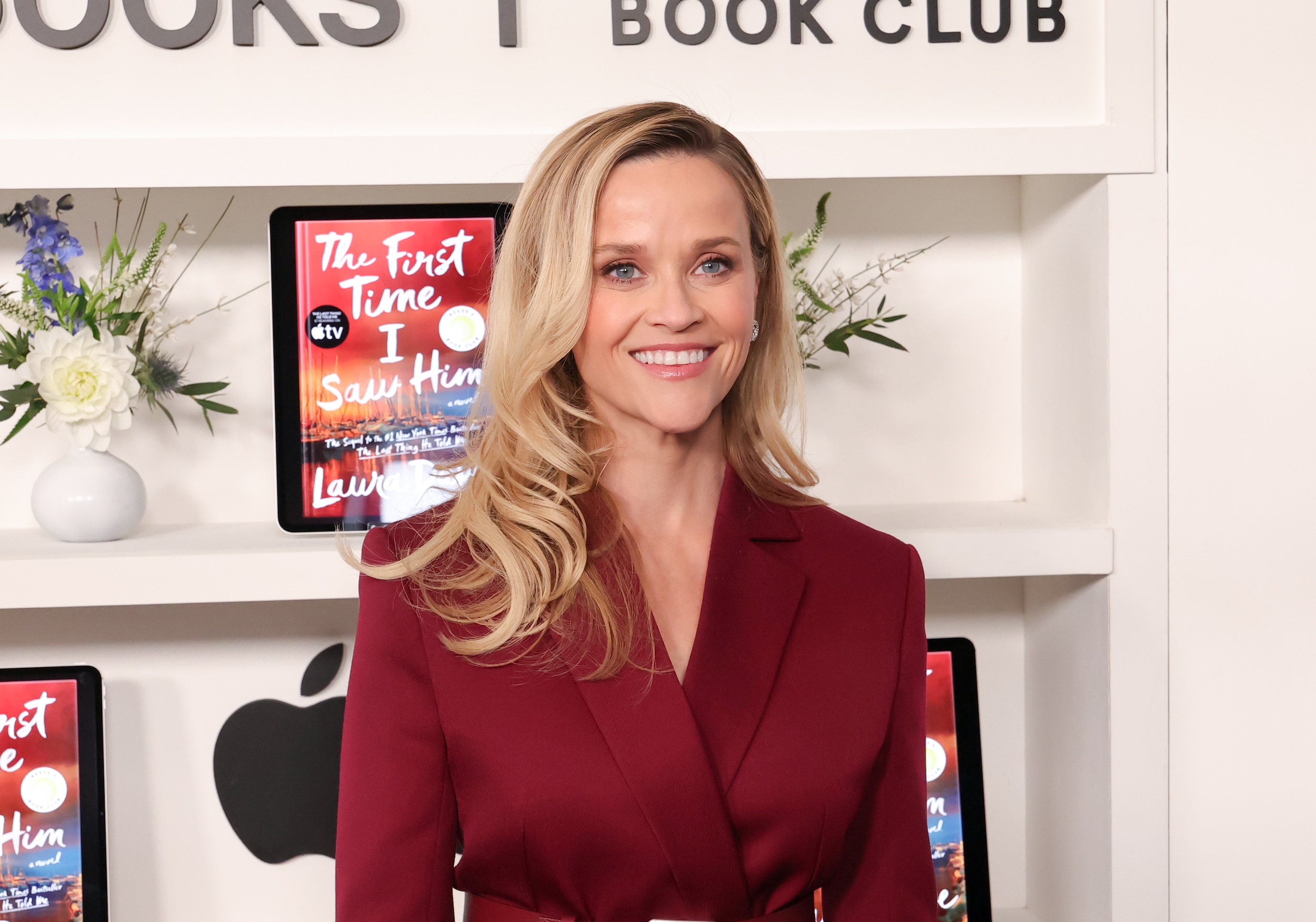 Риз Уизерспун на премьере второго сезона сериала «Последнее, что он сказал мне», созданное ее продюсерской студией Hello Sunshine и Apple TV+. 12 февраля 2026 года