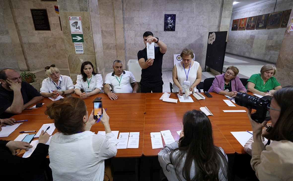 Vahram Baghdasaryan / Photolure / Reuters