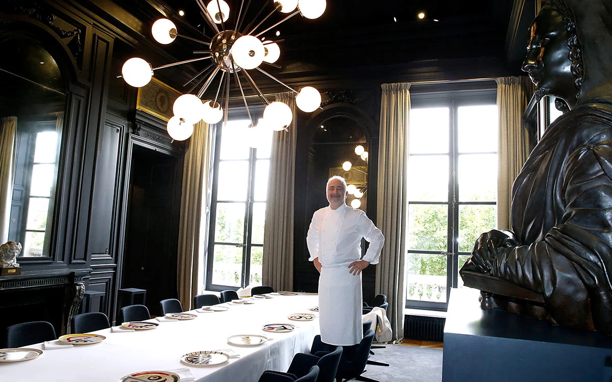 <p>Шеф-повар Ги Савой представляет свой новый ресторан Monnaie de Paris 29 мая 2015 года в Париже, Франция</p>
