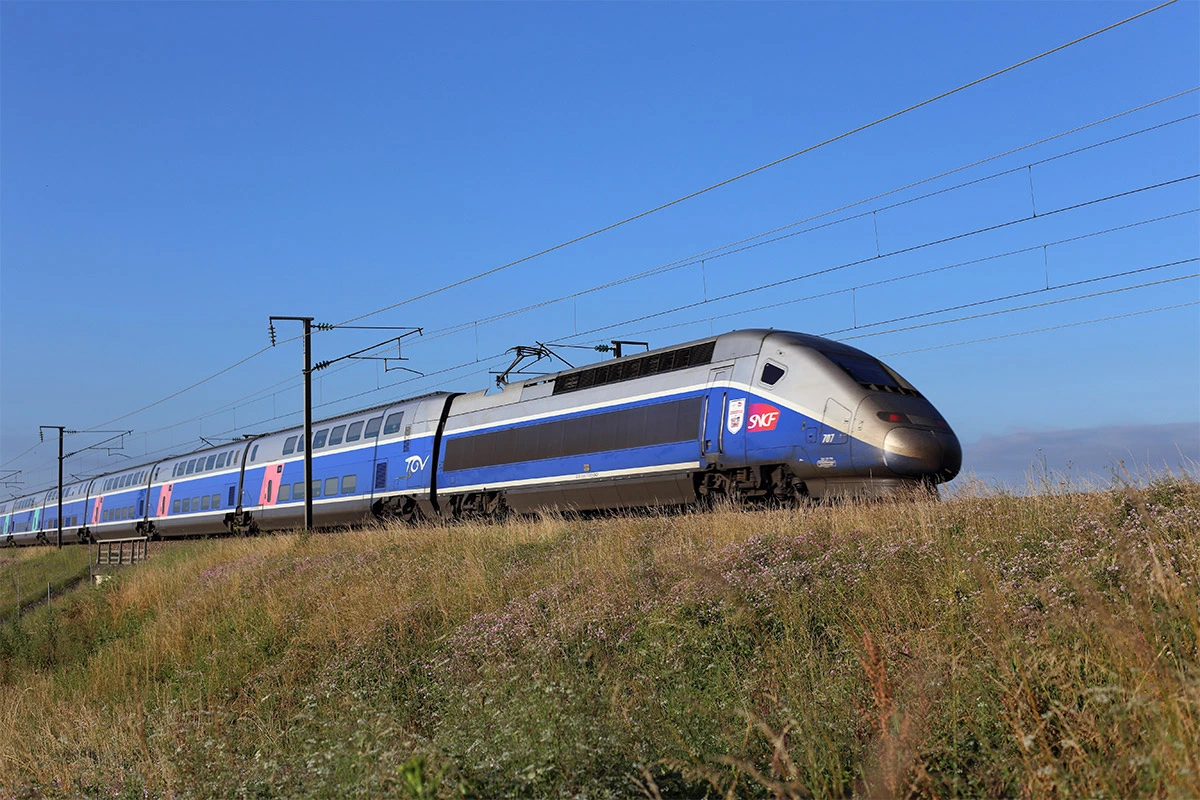 <p>Сеть скоростных поездов TGV во Франции была запущена более 40 лет назад</p>