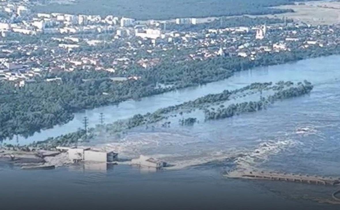 Последствия&nbsp;разрушения задвижек на Каховской ГЭС