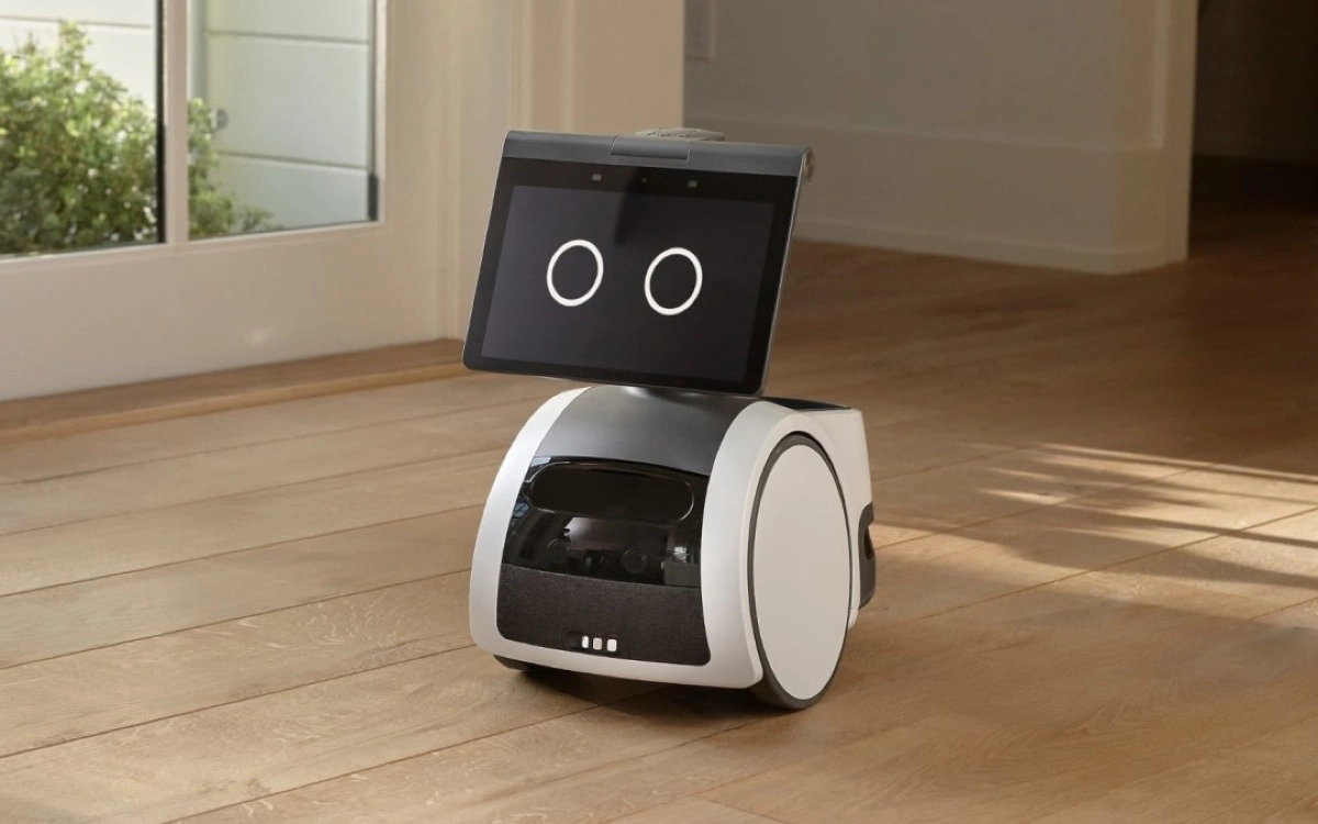 <p>По своей концепции домашний робот Apple будет напоминать устройство Amazon Astro</p>