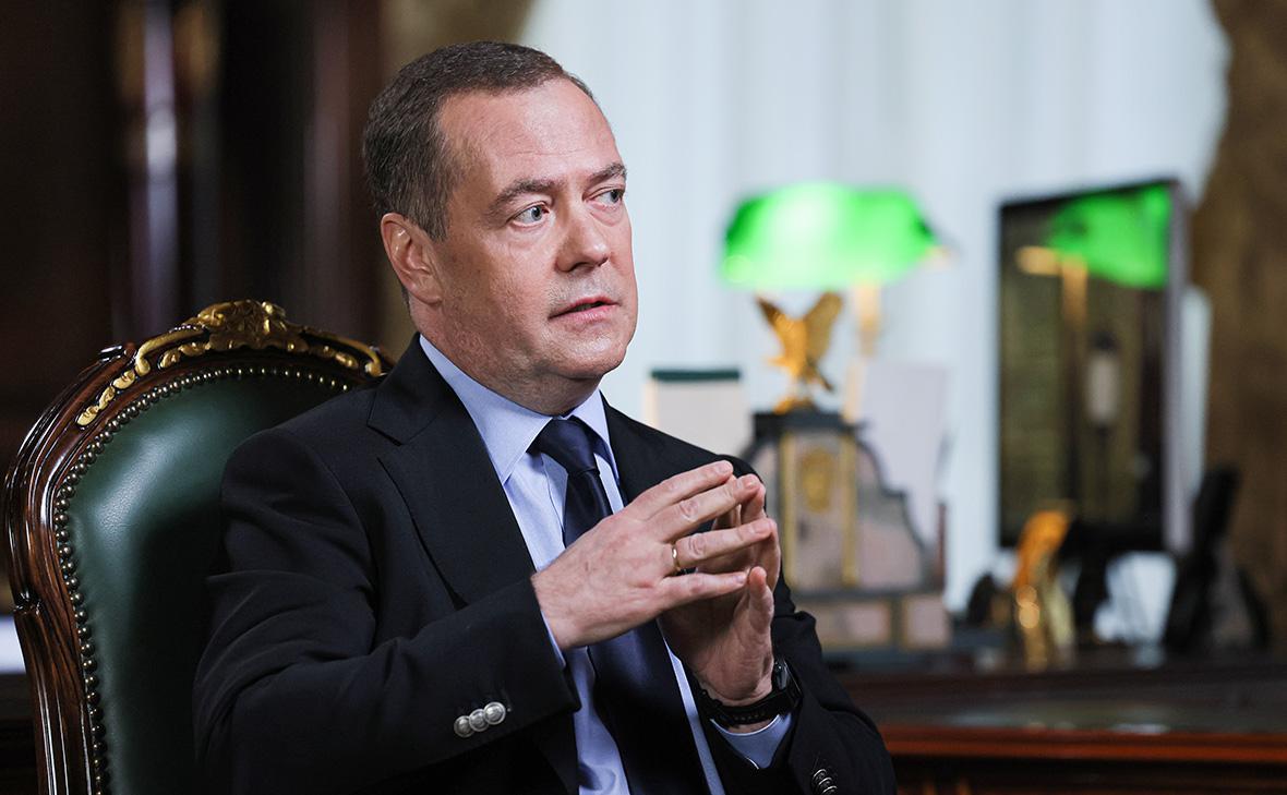 Дмитрий Медведев